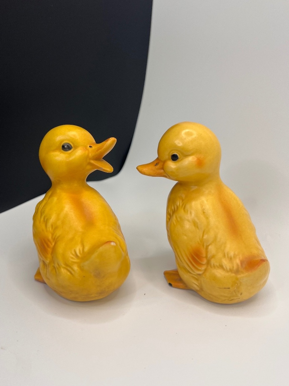 2 Vintage Lefton Yellow Baby Ducklings Duck Figurines Made in Japan. 3 in.